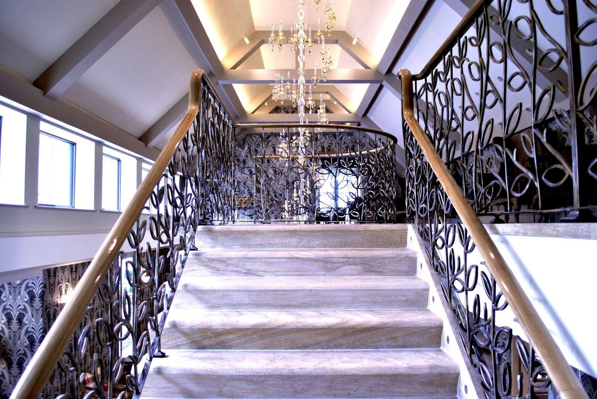 Grosvenor & 4*